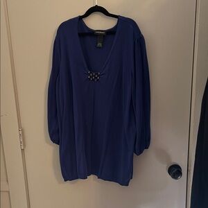 Women's Blue Top